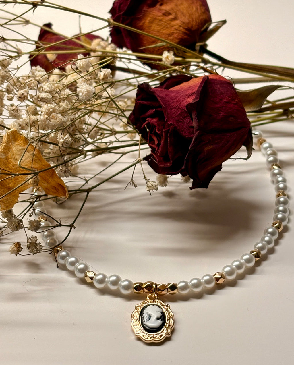 The Heirloom Necklace