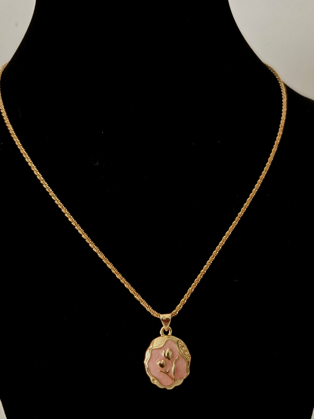 Rose Reverie Necklace